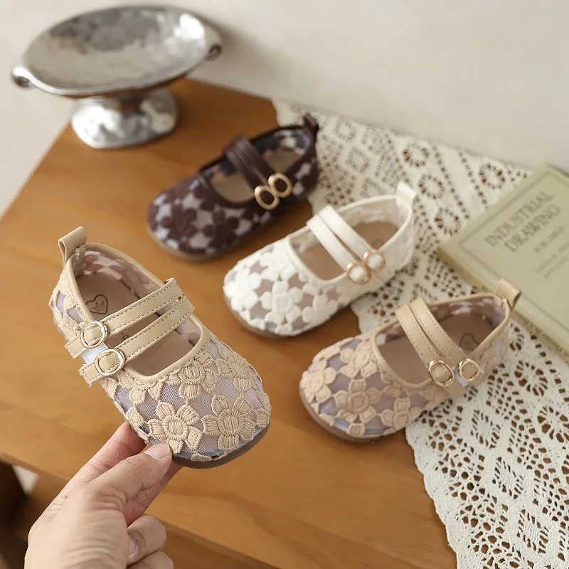 Mumoresip New Girl Embroidered Flat Shoes Mesh Breathable Children Princess Shoes Causal Lightweight Kids Floral Mary Jane Shoes