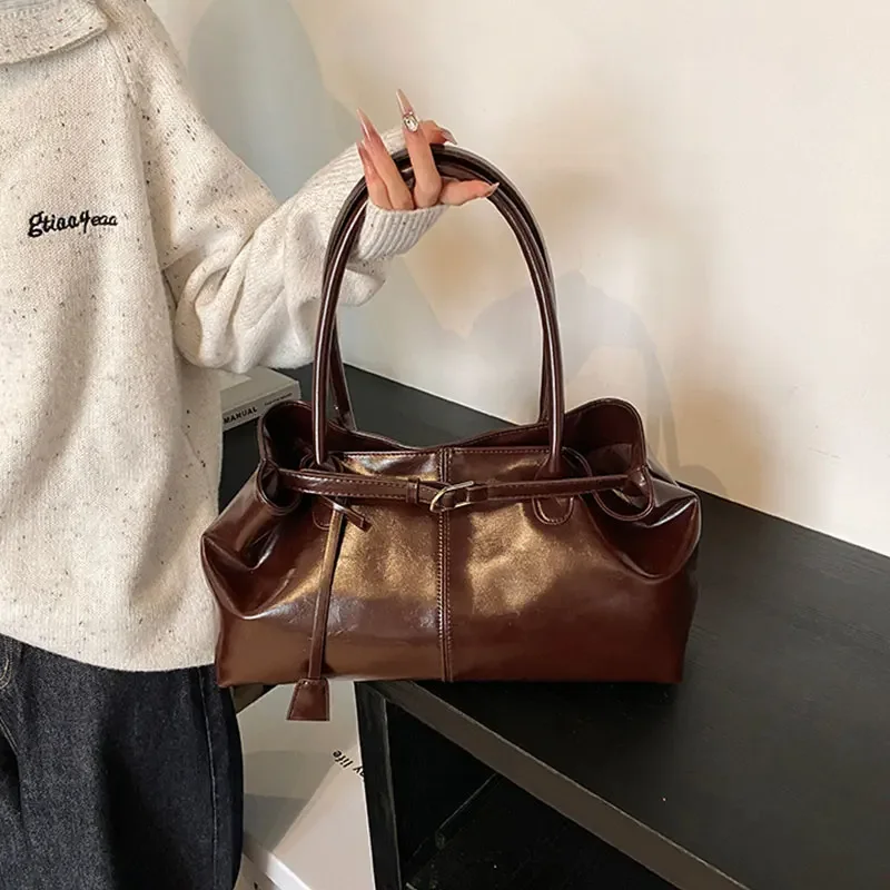 

Vintage Handbag for Women Large Capacity New Underarm Commuting Bag Fashion Female Casual Single Shoulder Tote Bag Women Handbag