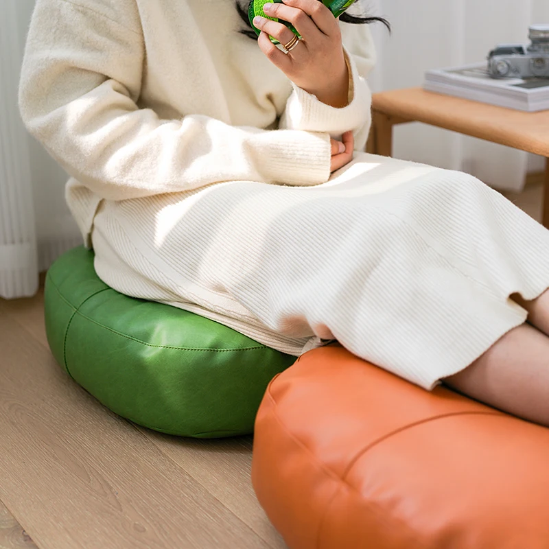 

Small-sized furniture, living room, bedroom Seat and Carpet for Small Apartment Living Spaces
