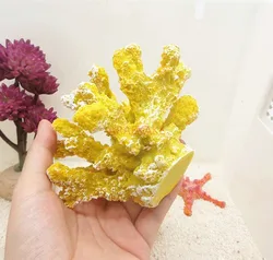 High simulation white jade coral: Climbing and decorating amphibious pet aquariums in hermit crab breeding tanks for landscaping