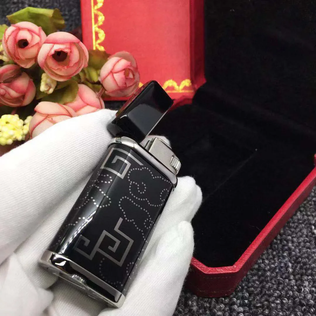 

Black Silver Style Metal Inflatable Lighter Creative Cloud Pattern High-end Gas Lighter Cigarette Accessories for Men's Gift Box