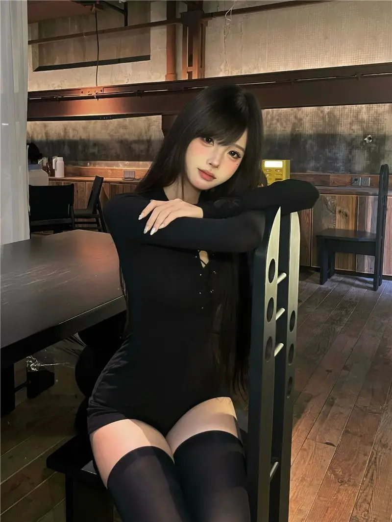 미국 스타일 섹시 블랙 V넥 롱 슬리브 원피스 여성 봄 가을 겨울 슬림핏 힙업 하이웨이스트 출퇴근룩