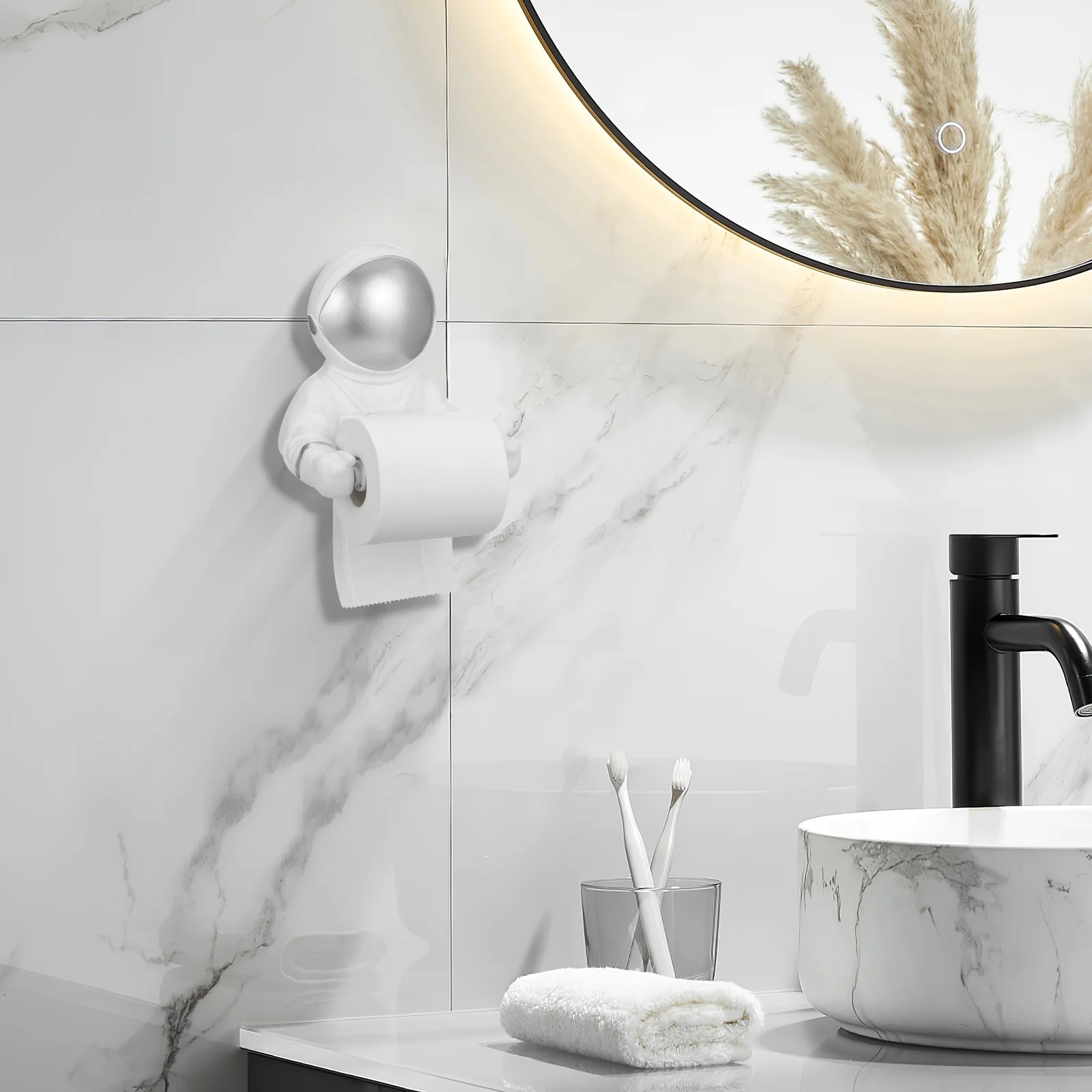 

Creative Astronaut Design Tissue Holder Sturdy Construction Versatile Placement Firm Material Easytoclean Surface Home Decor