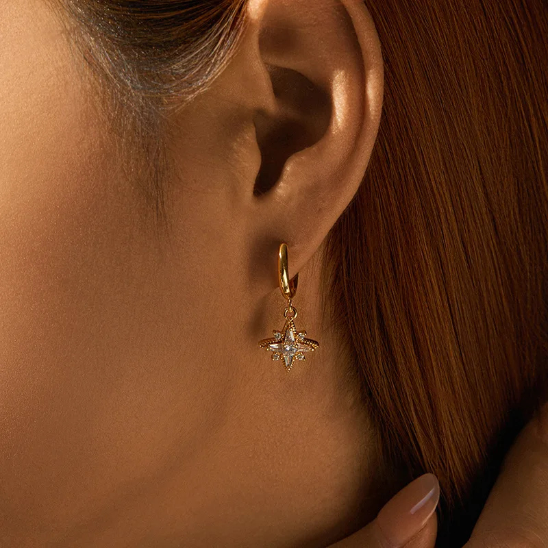 

New 18K Gold Plated Minimalist Zircon Eight-pointed Star Pendant Hoop Earrings for Women Elegant and Stylish Fashion Jewelry