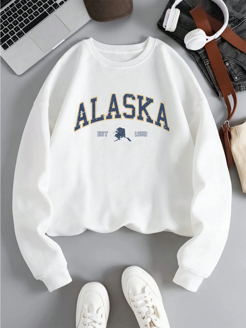 Alaska America Letter Print Women Sweatshirt Hip Hop Multicolor Sportswear Fleece Y2K Crewneck Pullovers Loose Street Clothes