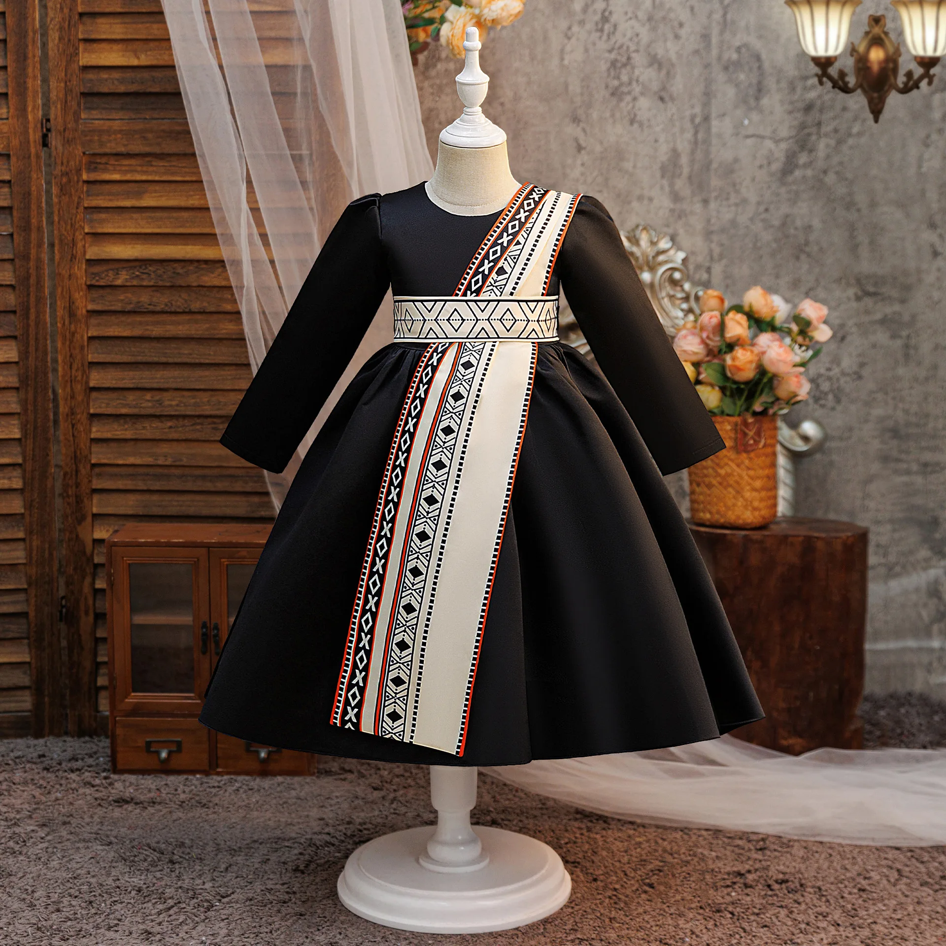 

Мусульманское платье для девочек с длинными рукавами и цветочным принтом, арабский стиль, Дубай, повседневное платье для детей, наряд для дня рождения, праздничный костюм на Ид.