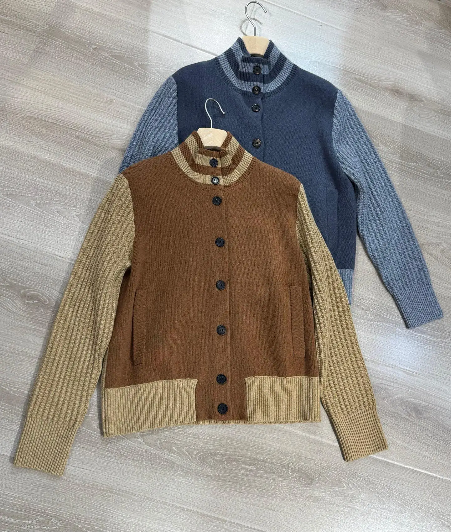 

Women's early autumn cashmere "Old Money Style" stand up collar thick cardigan-jacket
