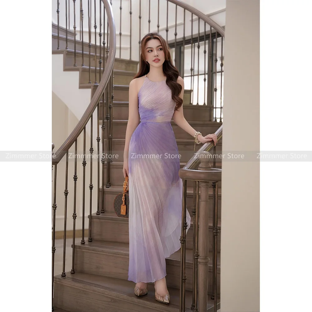 

Vietnam niche light luxury 2024 summer new round neck pleated design waisted dress dresses