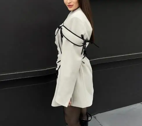 

2025 Solid Color Lapel Style Commuter Suit Jacket with Tie Waist and Waist Closure, Women's Fashionable Slim Fit Suit Jacket