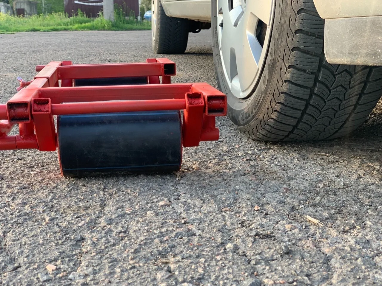 New Steel Hydraulic Car Roller Trolley Jack Dolly With 750KG/1500LB Load Capacity For Heavy Duty Vehicles And Skate Wheels