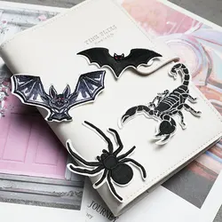 Black Scorpion Bat Spider Patch di stoffa ricamata Stick On Patch adesivo per colla piccola per bambini vestiti Down Repair Designer