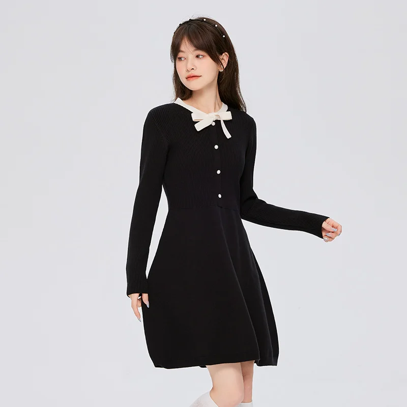 Semir Dress Women Bow Contrasted Color Bottoming Dress Elegant 2023 Winter Temperament Slim Knitted Dress