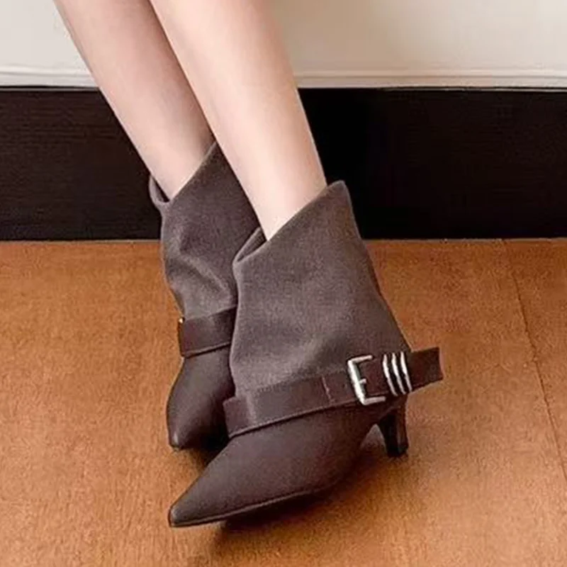 أشار تو حذاء من الجلد للنساء أحذية بكعب أنيق 2025 مصمم مضخات المصارع الأحذية الجديدة الفاخرة مضخات ريترو موهير بوتاس