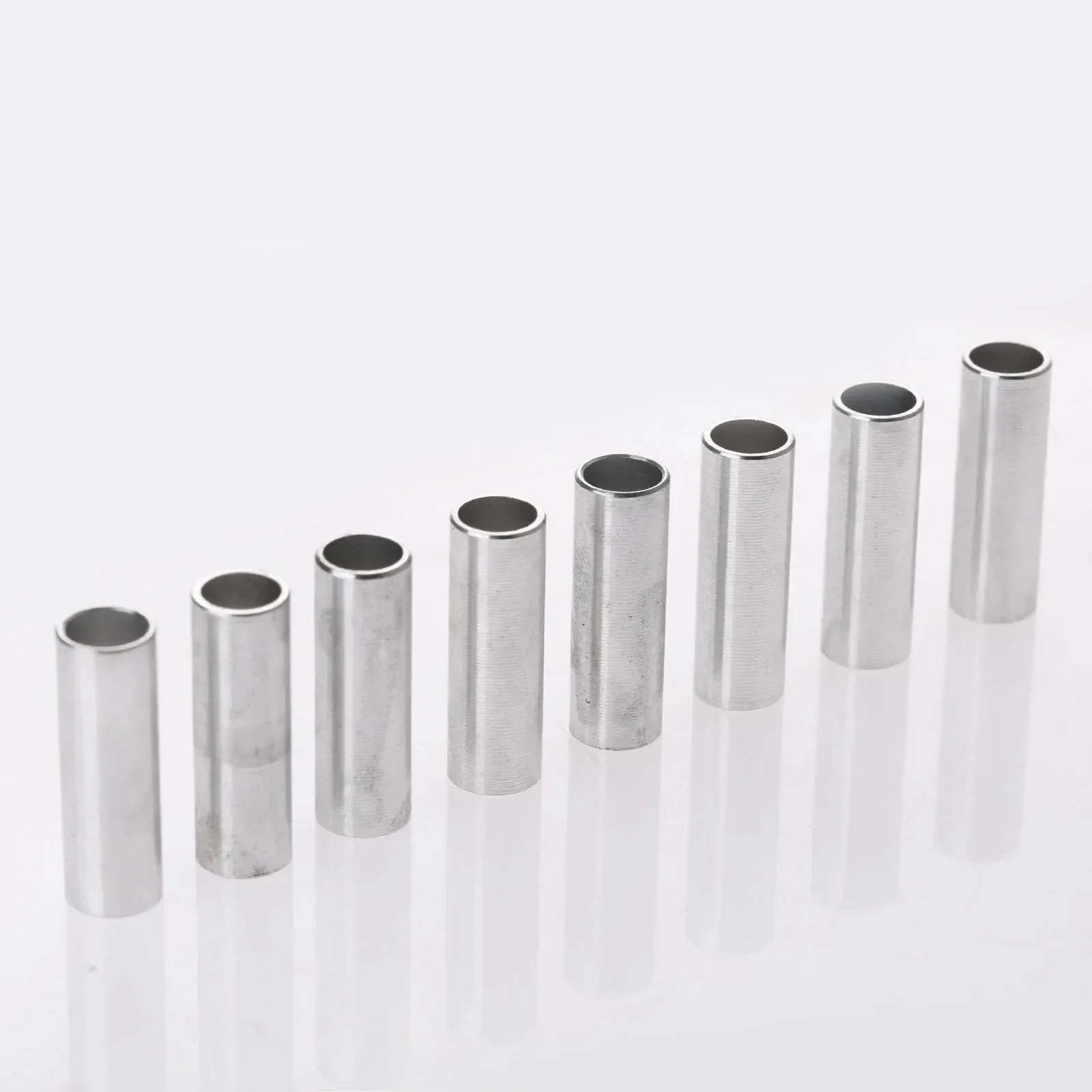 8 sztuk Przekładki dystansowe do butów do rolek liniowych o średnicy 6 mm x 24 mm Śruby Osie Slalom Buty do rolek Łożyska dystansowe