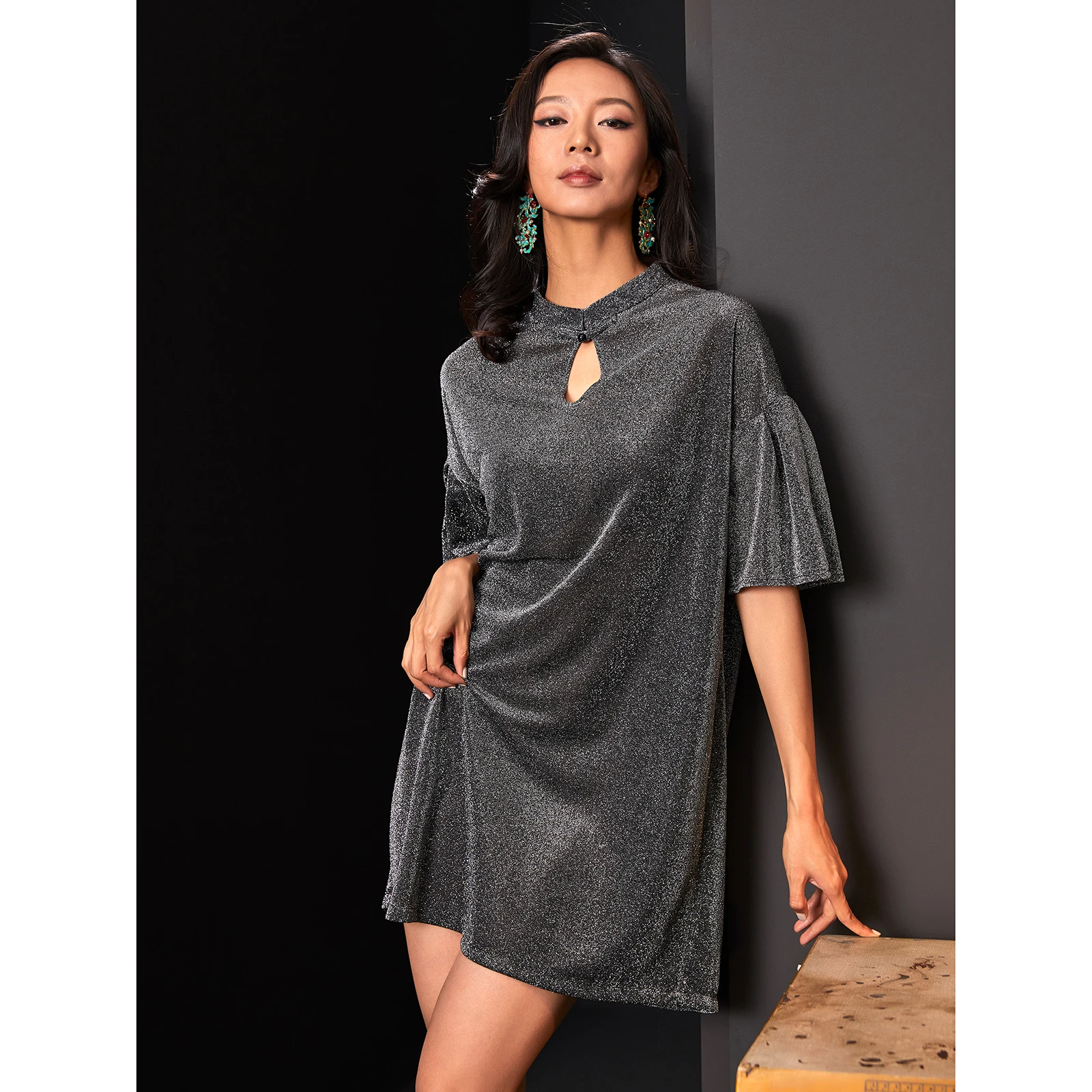 

Оригинальный дизайн, серия K, серебристые вязаные эластичные свободные топы для девочек, модифицированные женские модные винтажные короткие топы Q...