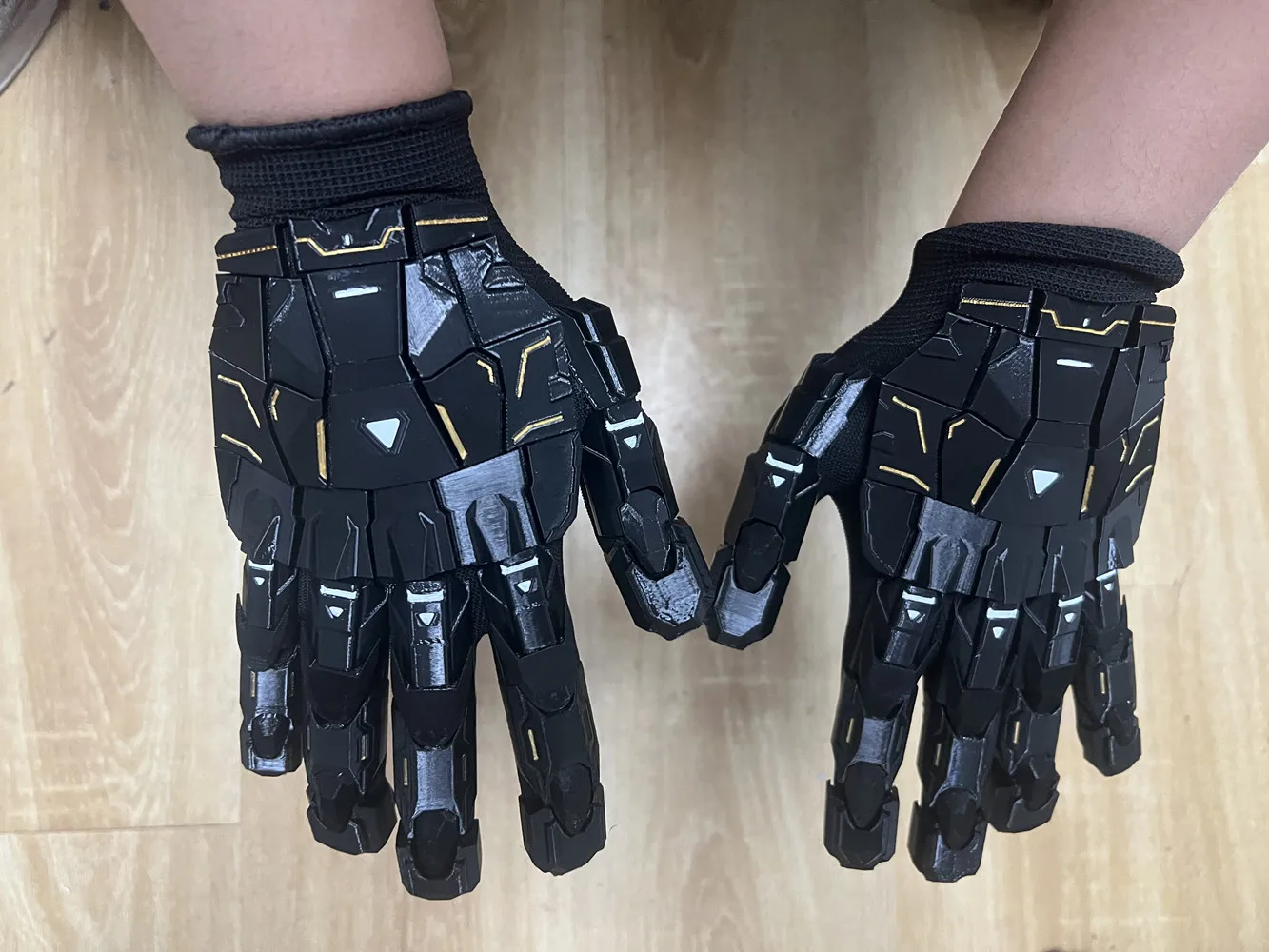 Gothic Techwear Exoskeleton Gloves 3D Printing Handmade Gluing Punk Mechanical Gloves Wearable Hand Armor Cosplay Props
