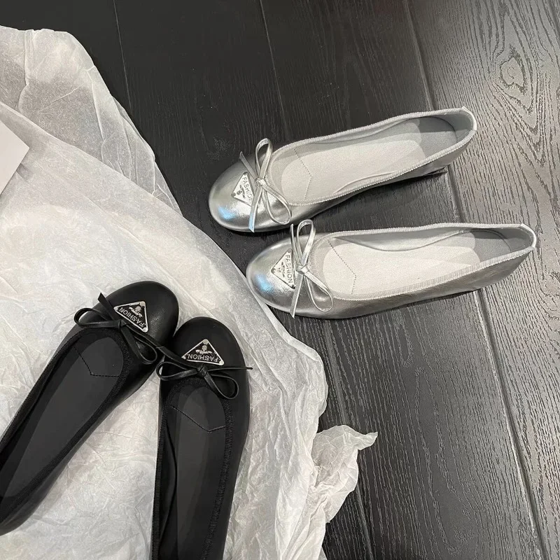 Sheepskin version ~ triangle bow flat ballet shoes women's gentle wind comfortable round toe shallow commuter shoes areversatile