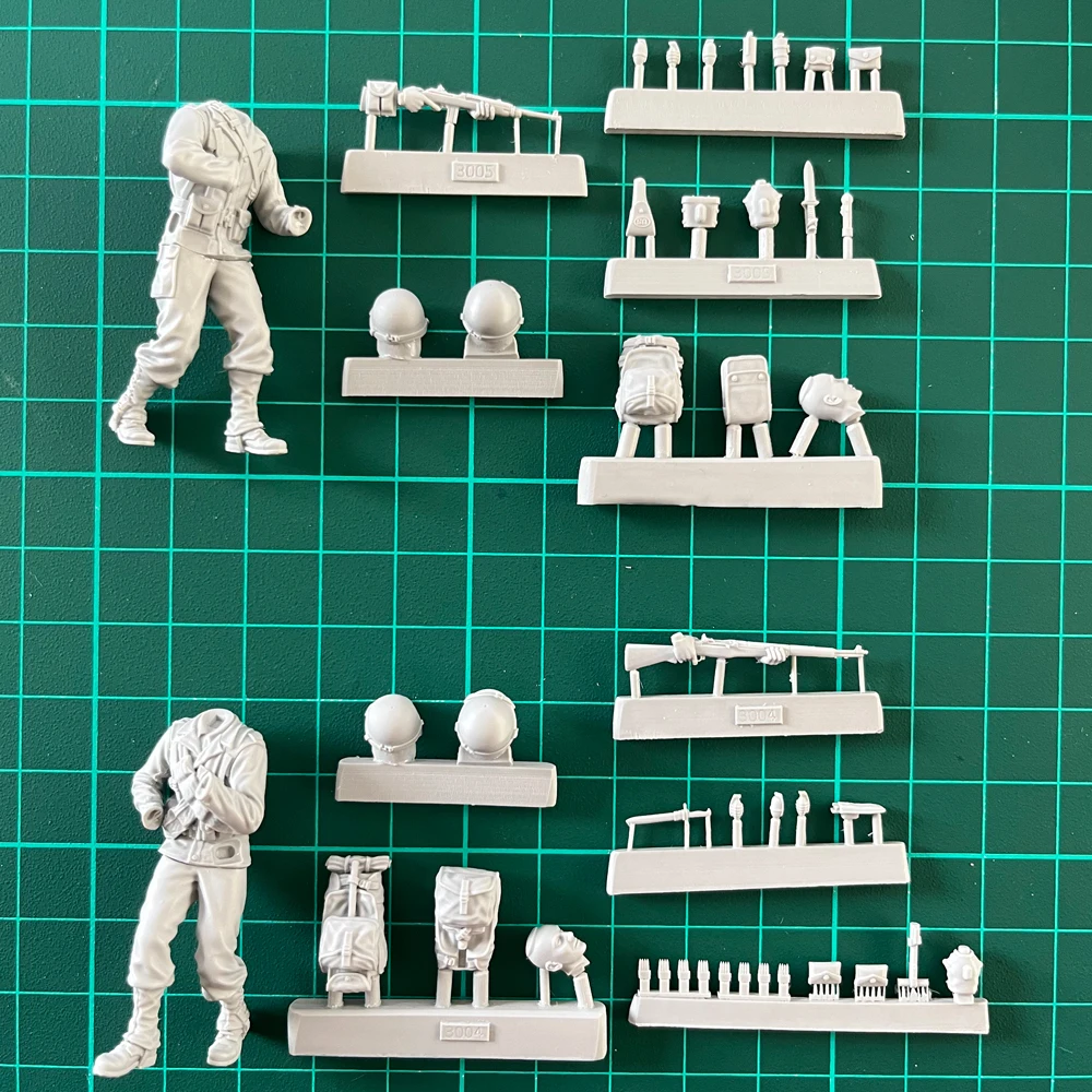 1/35 Resin Model Figure Kits GK , Two People，Military Theme，Unassembled And Unpainted,359C