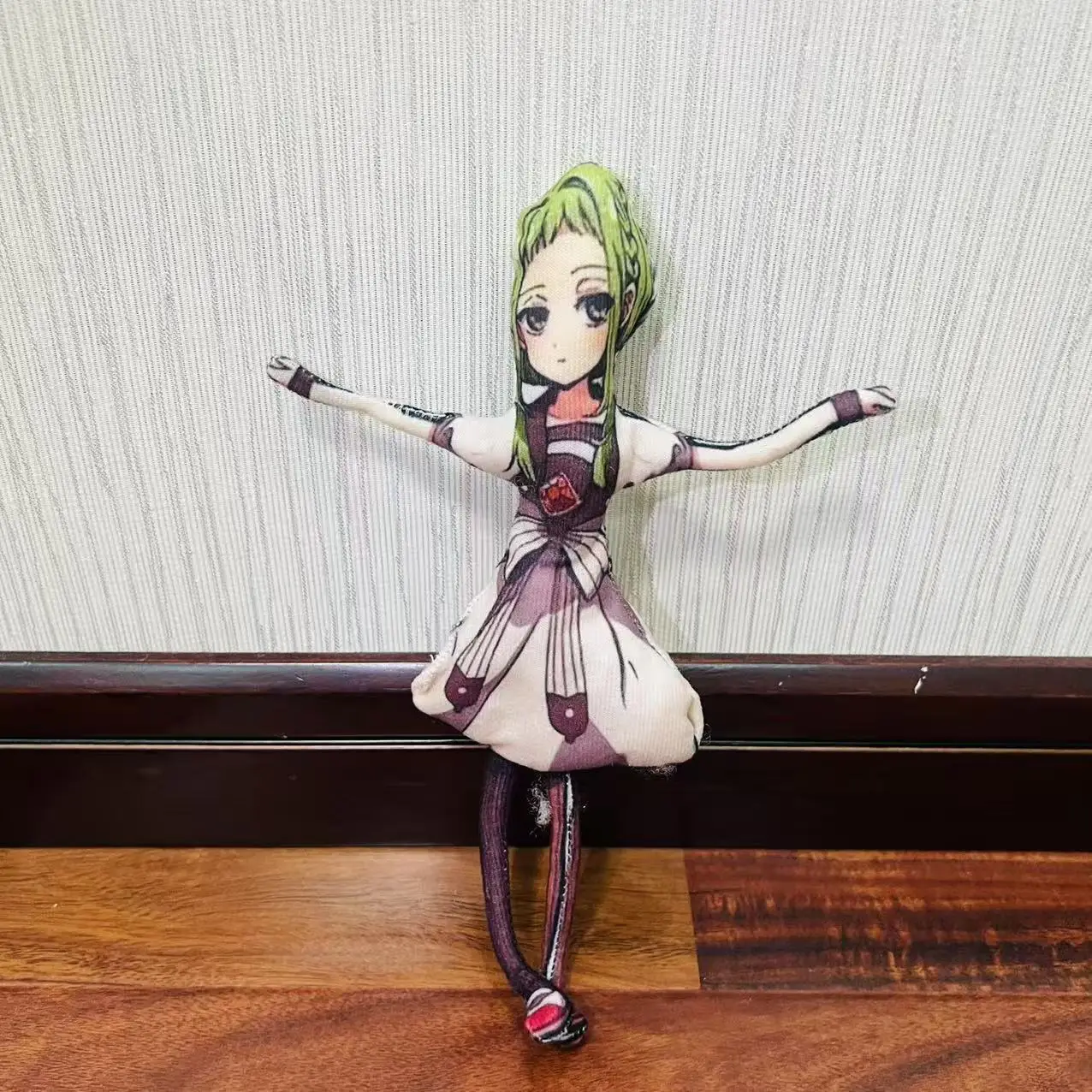 لعبة المرحاض ملزمة Hanako-كون تأثيري المفاتيح P-Plush القطن دمية نحيلة الملتوية شكل غرفة مجردة نموذج الديكور هدية