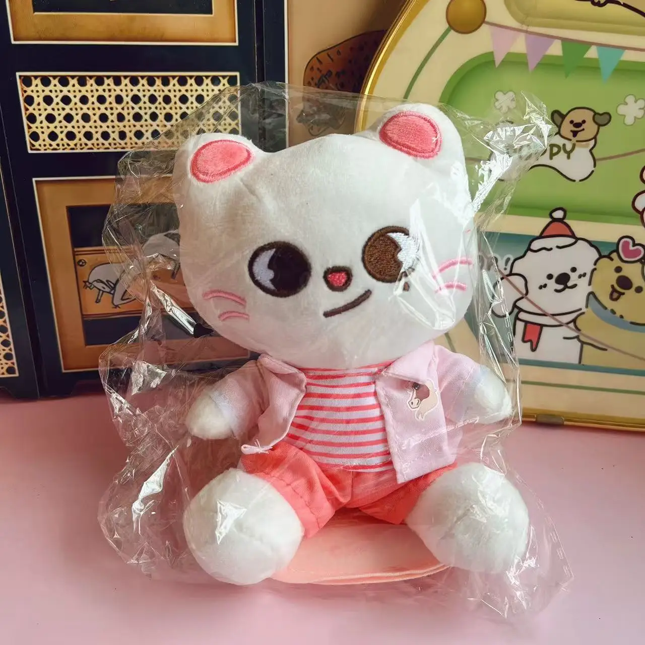 

2026 SKZOO's Latest Joint-venture Plush Doll. The Celebrity-similar Version Is An Ideal Gift for Friends As A Holiday Present.