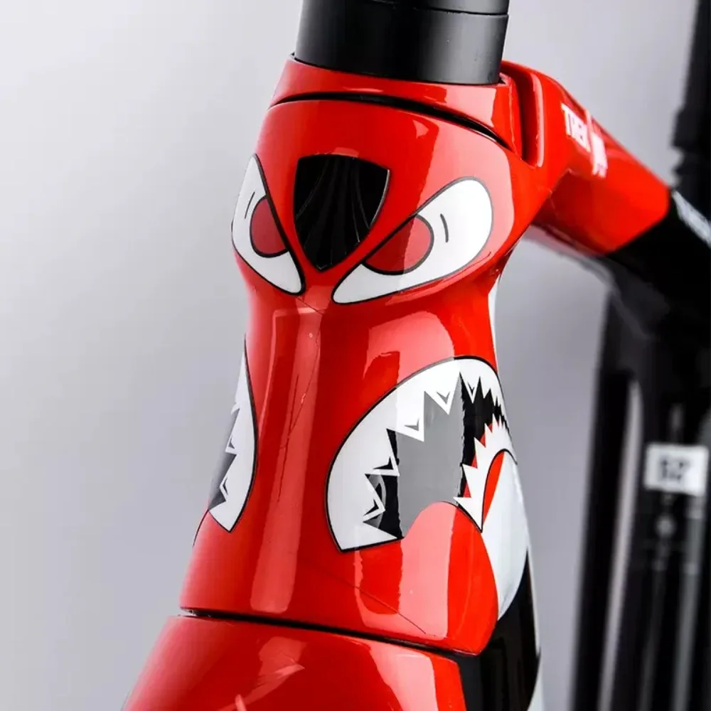 

1Pair Shark Pattern Road Bicycle Stickers DIY MTB Tube Vinyl Decals Waterproof Road Bike Frame Sunscreen Decoration