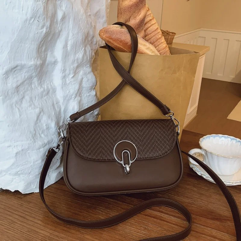 حقيبة يد نسائية متطورة مصنوعة من الجلد المصنوع من الألياف الدقيقة، مظهر يومي عصري وناعم وواسع يدوم طويلاً ​