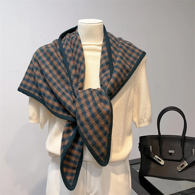 

Autumn and Winter Double-sided Plaid 100% Wool Scarf Female British Style Sub-triangle Scarf Thickened Warm Shawl