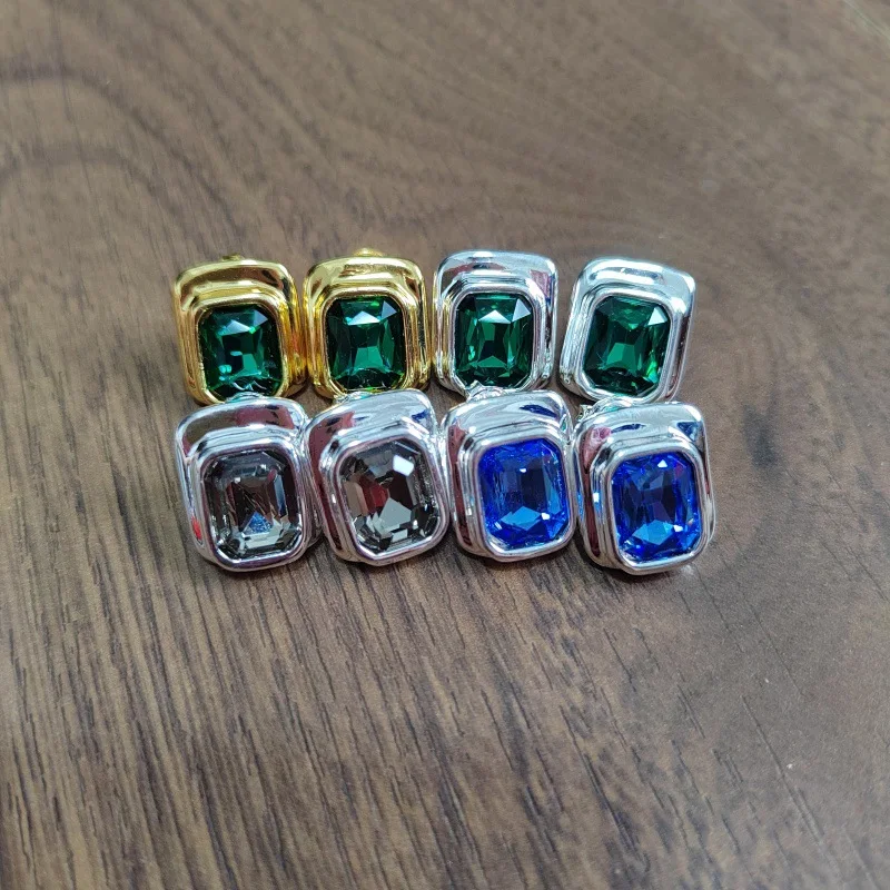 

Новые популярные в 2026 году европейские и американские высококачественные роскошные серьги с драгоценными камнями, подходящие для повседневного и модного образа.