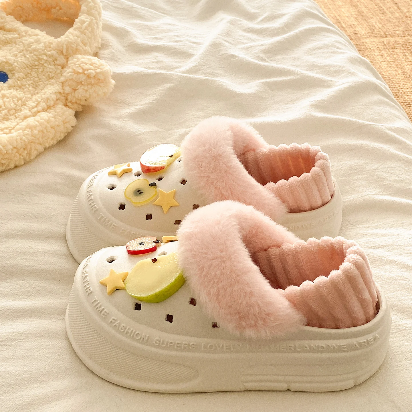 شباشب مقاومة للماء للنساء قباقيب مبطنة بالفرو أحذية شتوية للحديقة شباشب منزلية دافئة أحذية البغال الداخلية والخارجية أحذية الحديقة غير قابلة للانزلاق #5