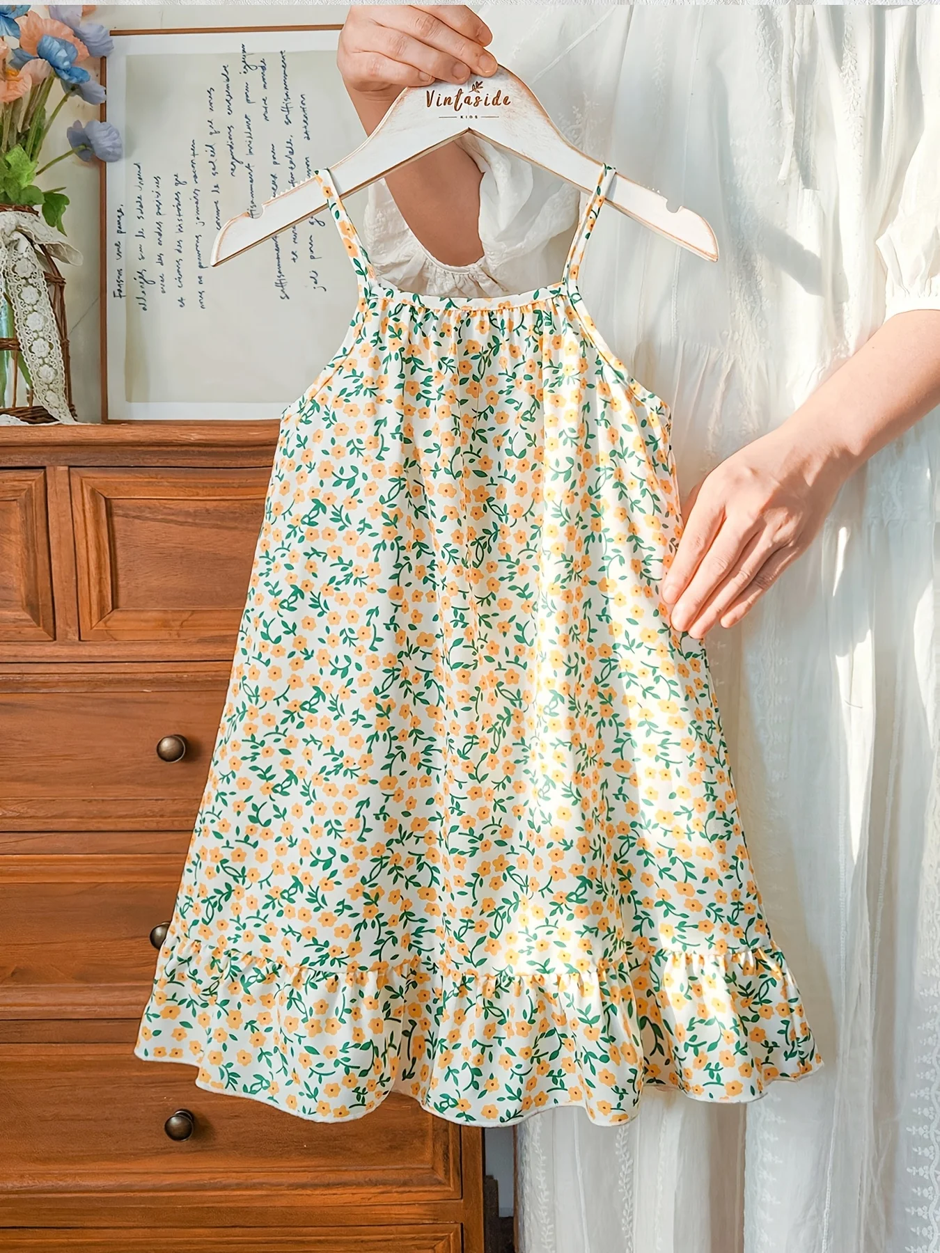Girls' Casual Suspender Dress, Summer Sleeveless Digital Print Suspender Dress, Fresh and Elegant Western-Style Clothing Suitable for Girls Aged 4-11, Suitable for Various Summer Occasions