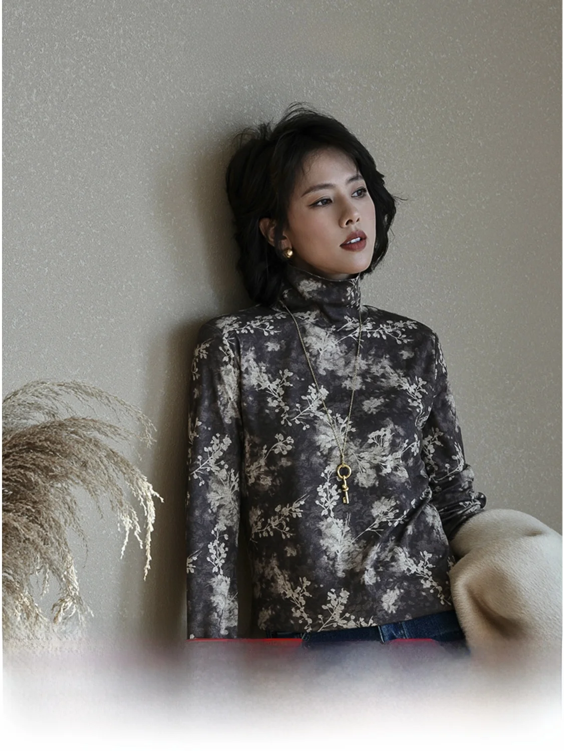 Iva High Collar Flo… - image