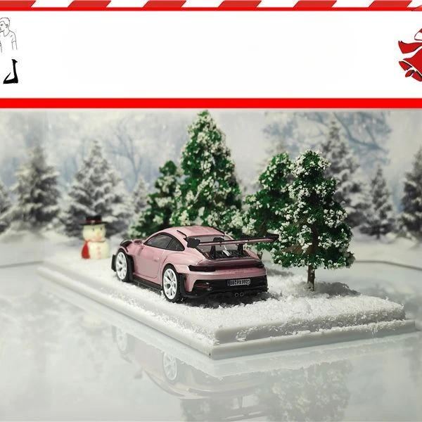 Modèle de voiture en alliage limité, peinture de Noël, scène de Noël, Porsche 1/64 911 GT3 RS, 992