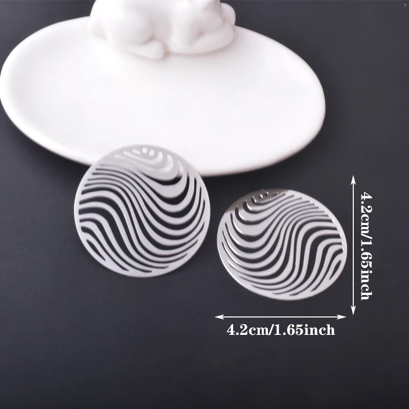 20 Stück AB6688 Messing-Schmuckanhänger, hellgoldfarben, runde große Charms, bemalte Anhänger, DIY-Ohrring-Zubehör für Frauen – Detail 4