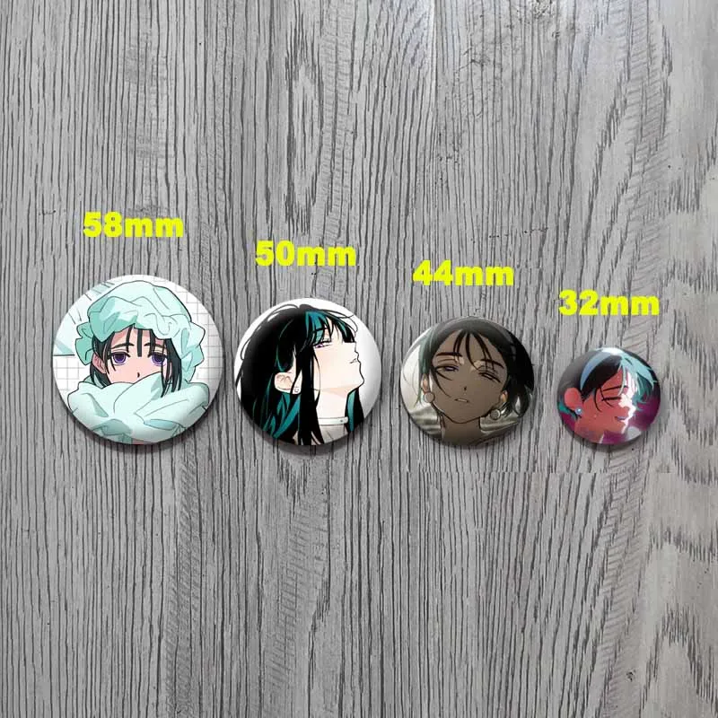 Anime Girl Badge, Cute Manga Character Round Button Pin, Kawaii Brooch for Backpack Clothes, Collectible Gift for Anime Fans