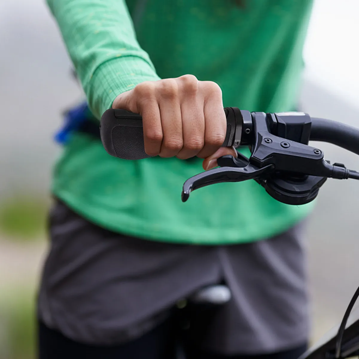 2-pecas-de-manoplas-de-borracha-antiderrapantes-para-guidao-de-bicicleta-de-montanha-confortaveis-com-superficie-elevada-antiderrapante-pretas