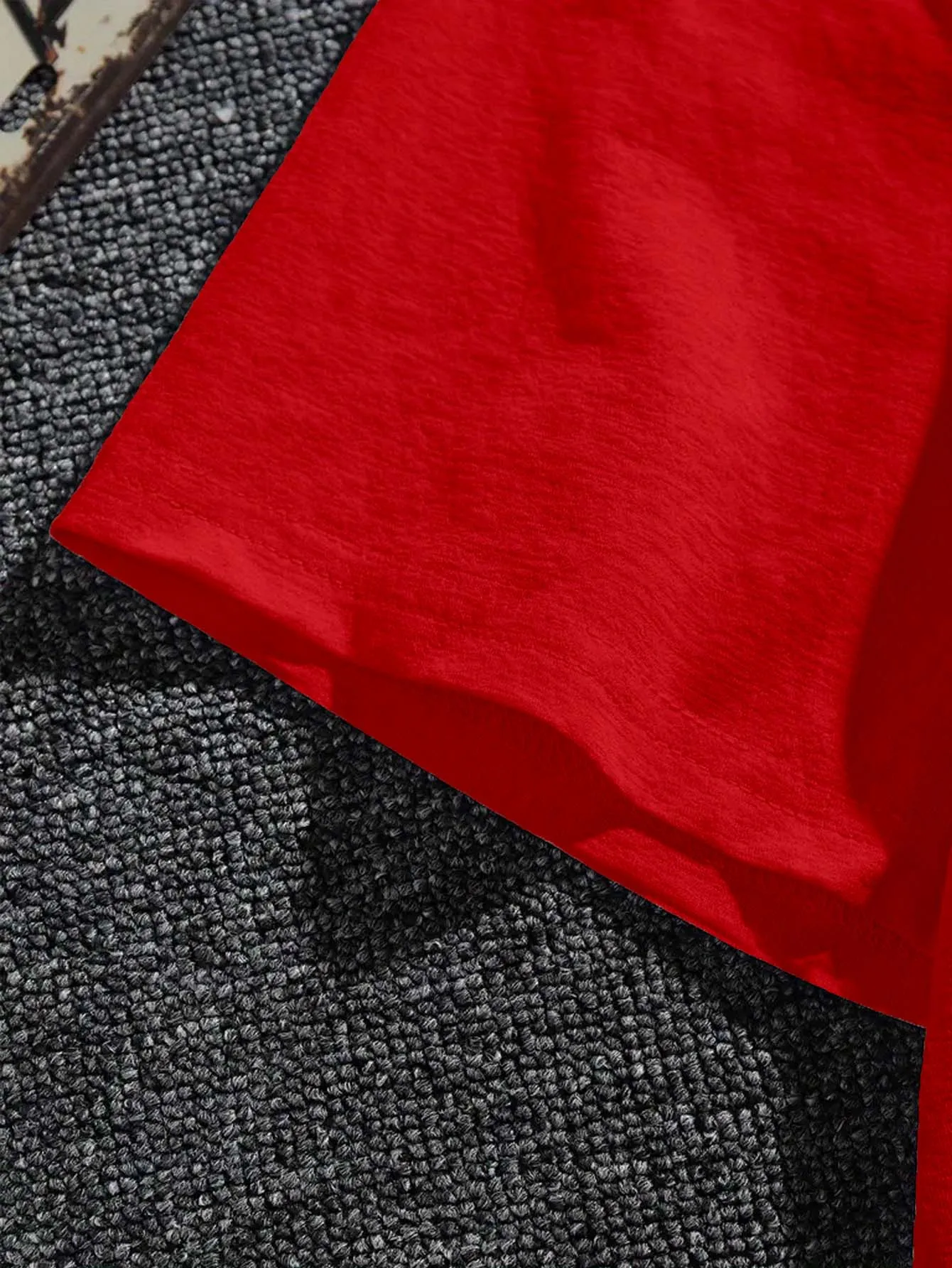 Camiseta de verano de moda con patrón cuadrado de gato azul vibrante único de talla grande
