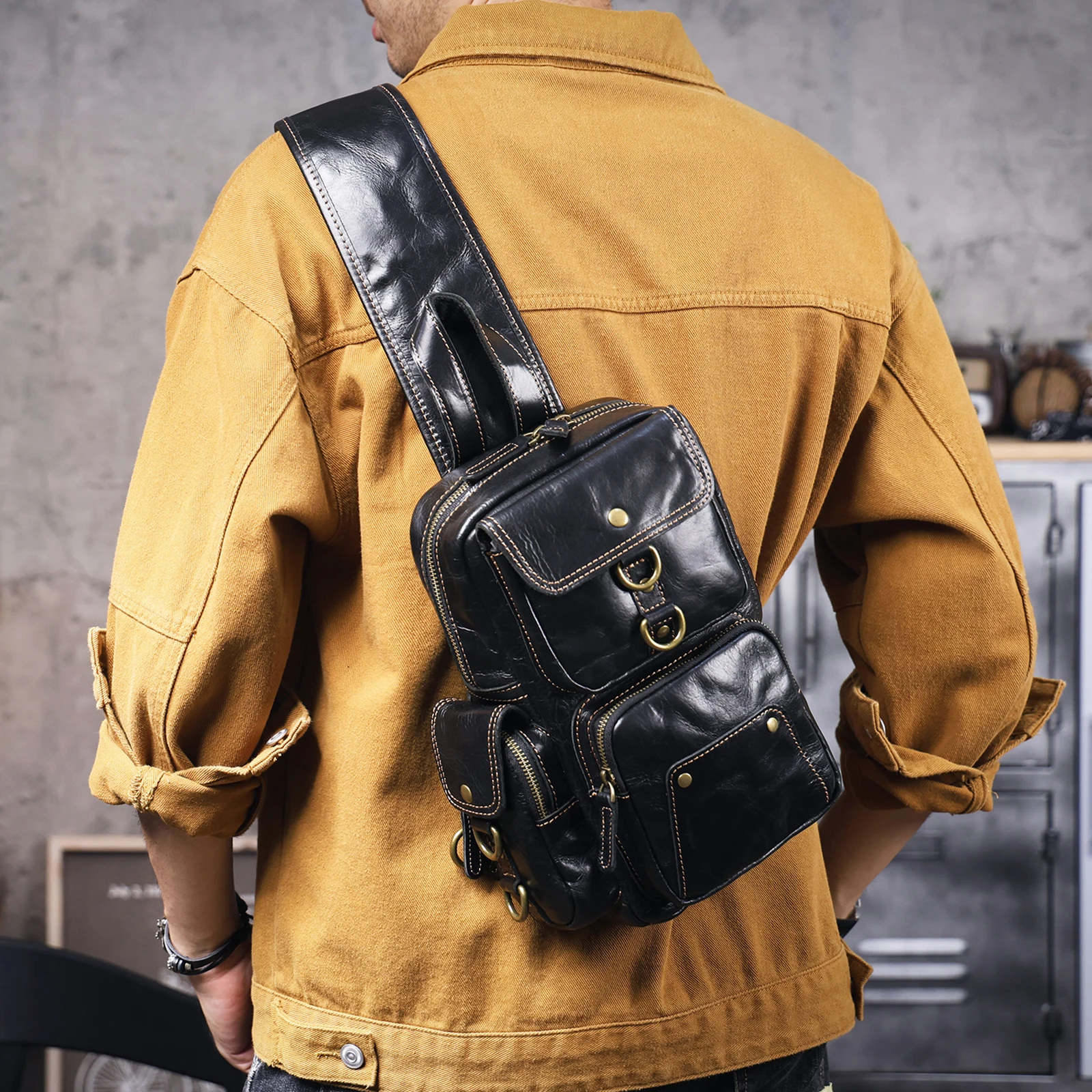 Vintage Echtleder-Brusttasche für Herren, Vollnarbenleder-Umhängetasche, Tagesrucksack mit großer Kapazität – Detail 6