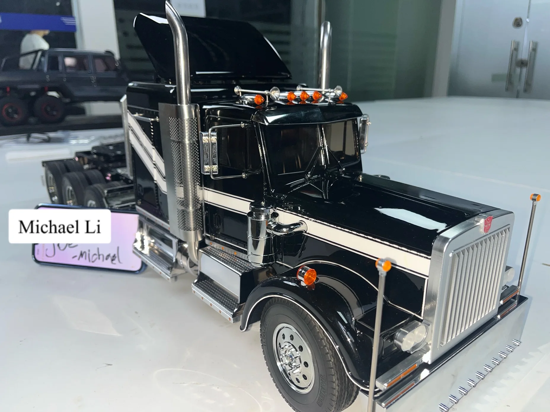 

New 8x4 TAMIYA 56301 1/14 RC Tractor Truck RTR Metal Chassis 3Speed DIY Assembled Painted Light Sound Flysky ST8 Radio Battery