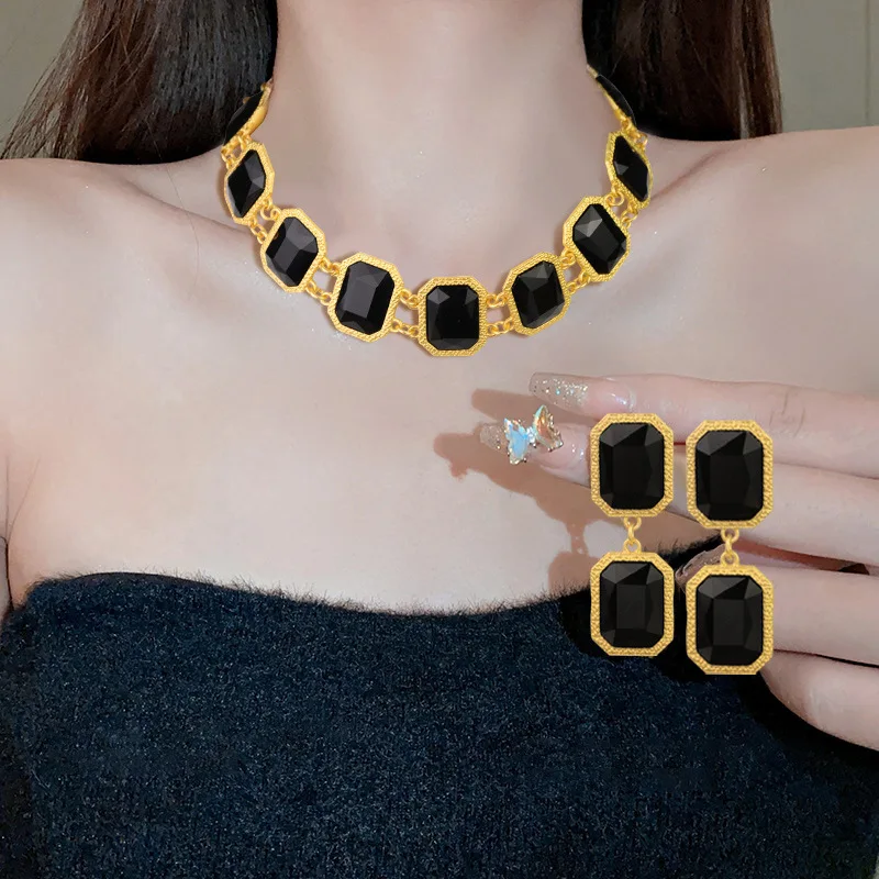 

Heavy industry medieval vintage black agate geometric gemstone necklace earring set high-end jewelry