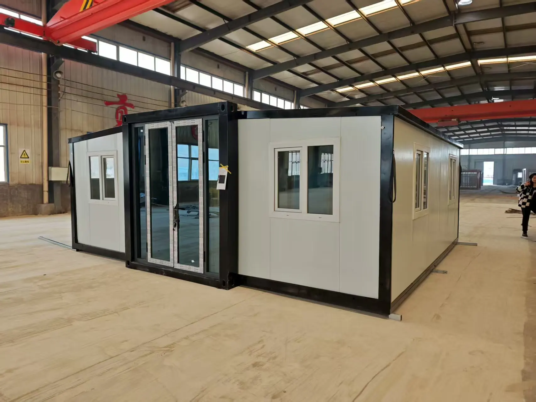 Modern Living Container House Mobile Double-wing Expansion Box House Beautiful Easy to Install