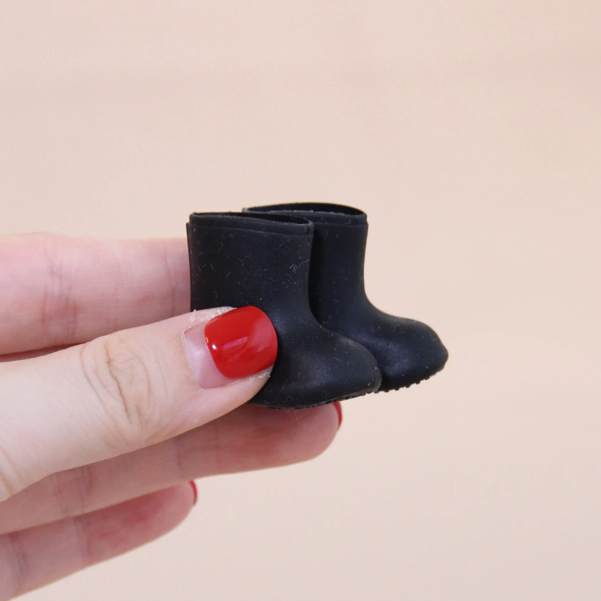 1:12 Miniatur-realistische Silikon-Regenstiefel, geeignet für die Dekoration von Minihäusern – Detail 12