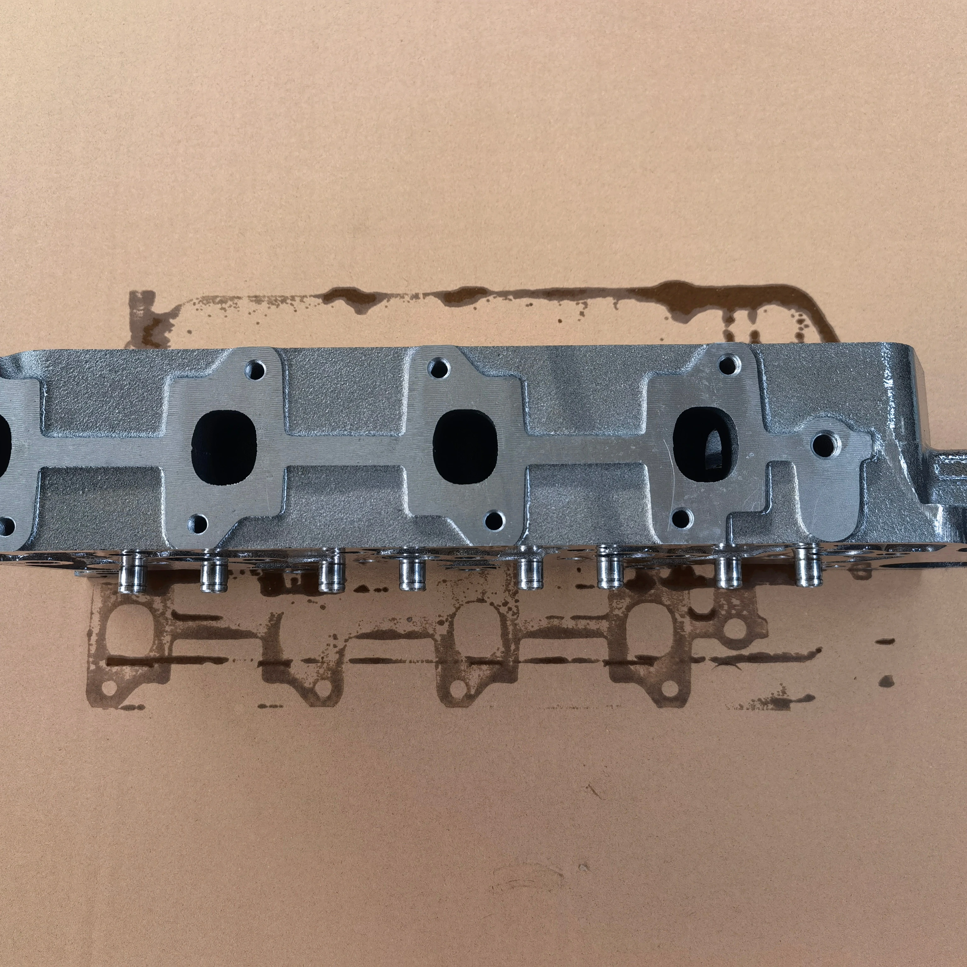 

High Quality Engine Spare Parts Cylinder Head K4D