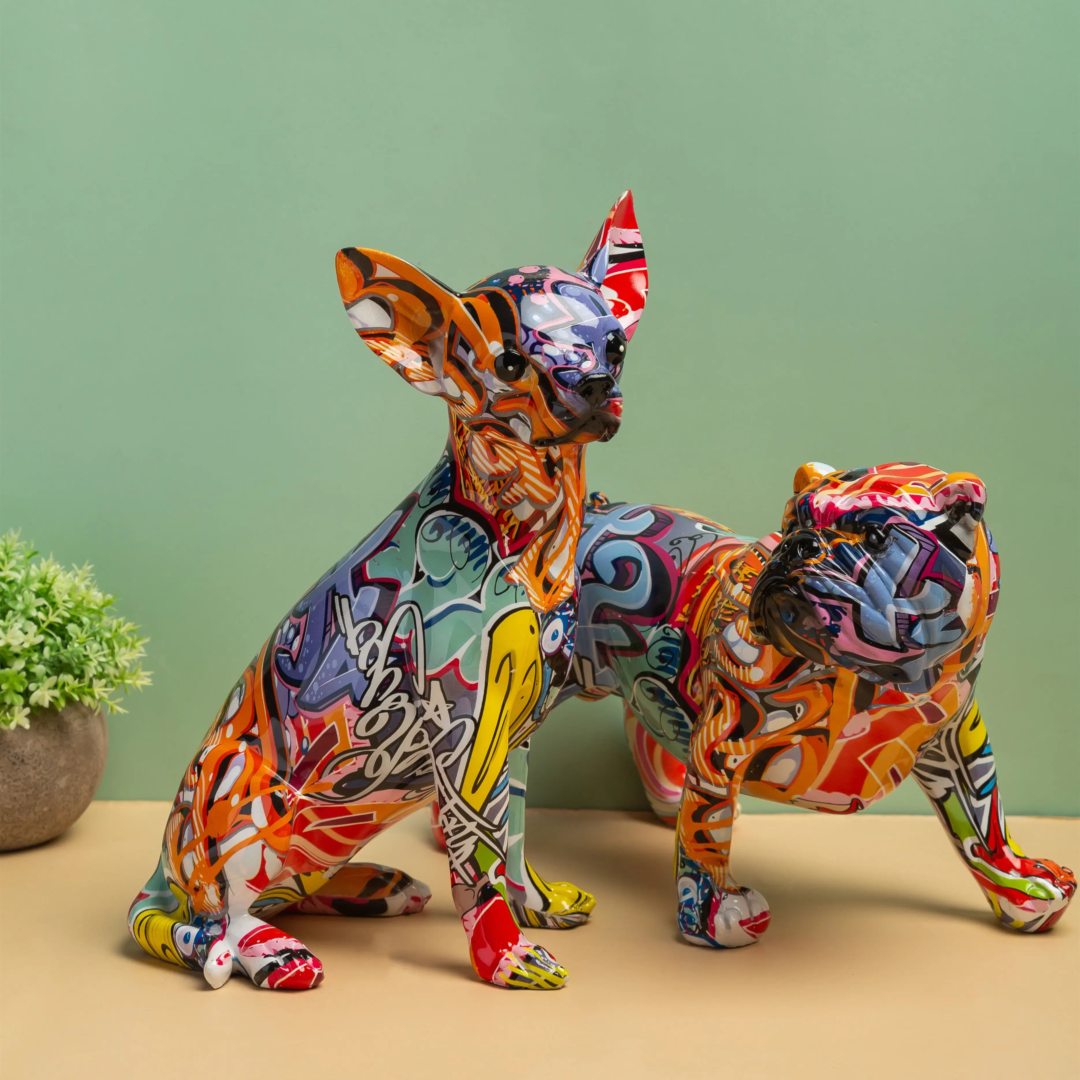 

Creative Art Chihuahua Colorful Small English Resin Dog Crafts Home Decoration Color Modern Simple Office Desktop Craft