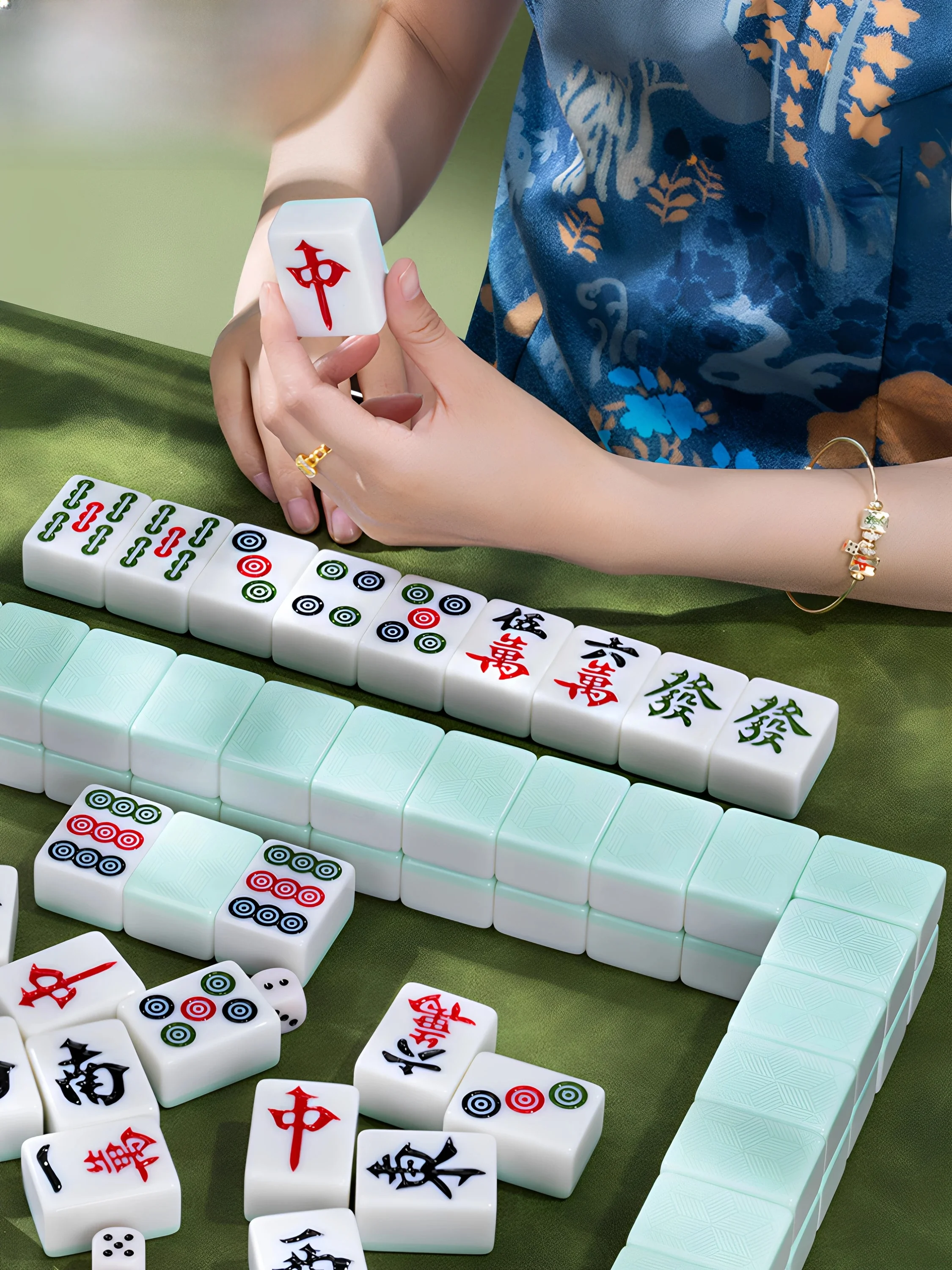 tessere-mahjong-di-alta-qualita-per-uso-domestico-eleganti-ed-estetiche-realizzate-a-mano-di-grandi-e-medie-dimensioni-per-riunioni-familiari-e-intrattenimento