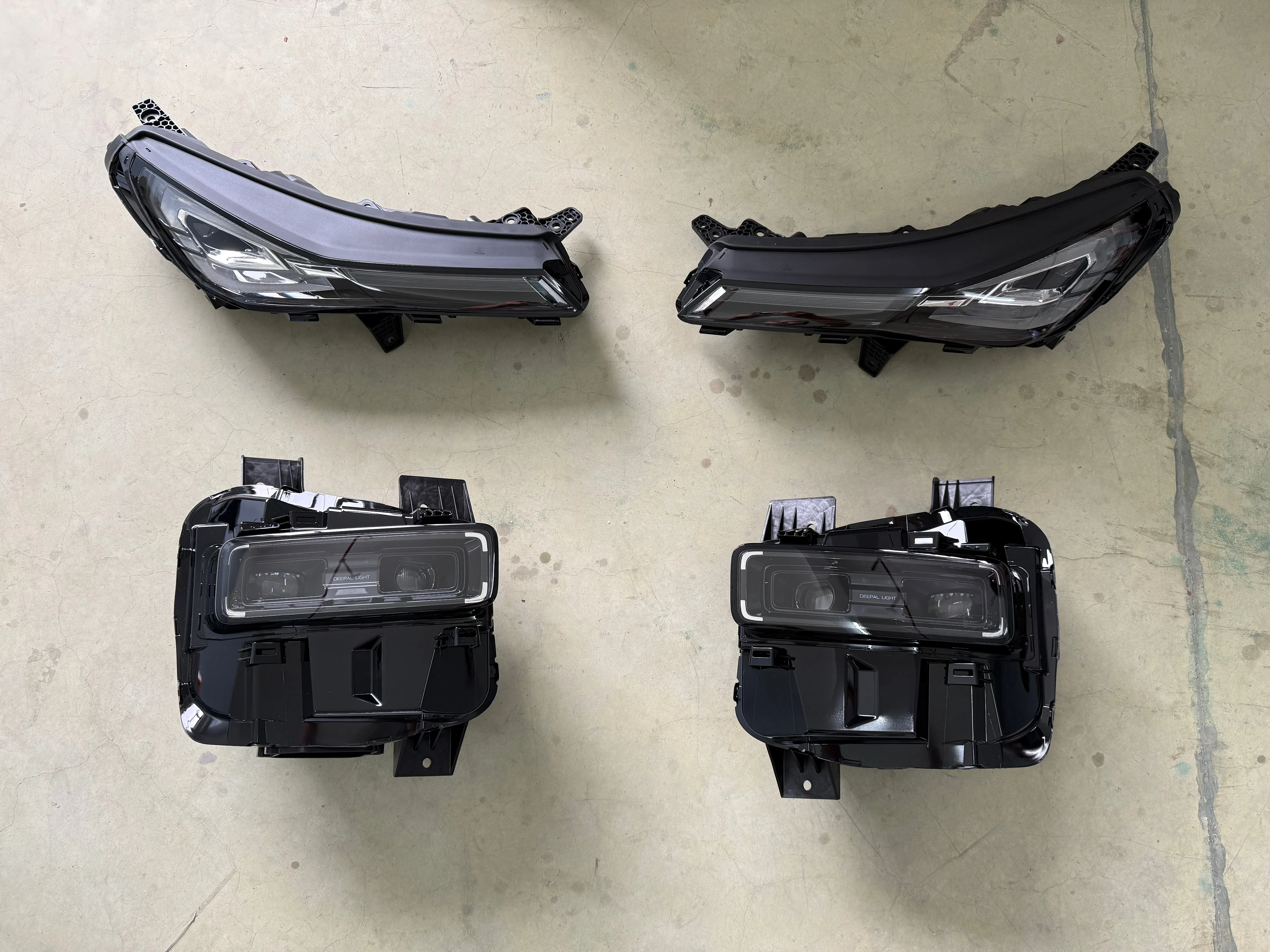 Brand New Original Auto DRL Headlamp Assy 4121120ER01 4121020ER02 Genuine Daytime Running Light Headlight for Changan Deepal S05