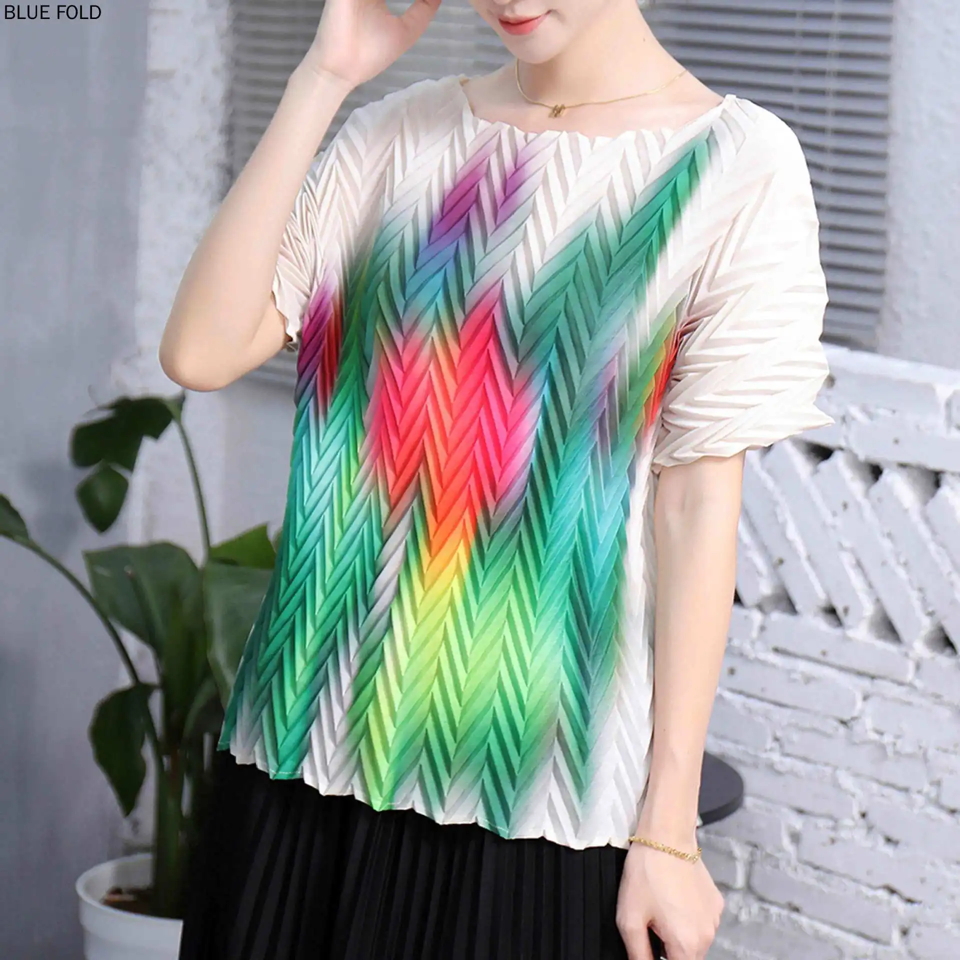 MIYAKE-Short Sleeve Printed Top for Women, Round Neck, Colorful Halo Top, PLEATS Blusas, Feminine Clothes, Summer, New