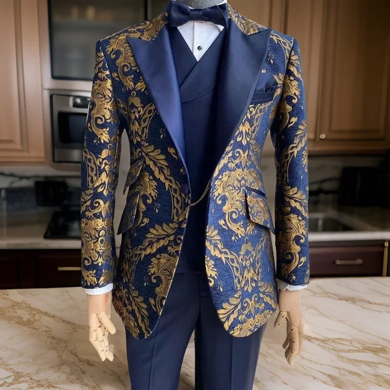 

Floral Suits for Men Slim Fit Jacquard Wedding Tuxedo Navy Blue and Gold Gentleman Jacket with Vest Pant 3 Pcs 2024