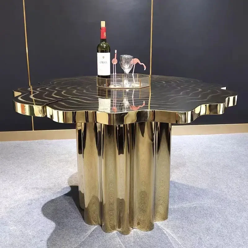 Italiaanse lichte luxe eettafel roestvrijstalen designer onregelmatig gevormde villa high-end kunst eettafel