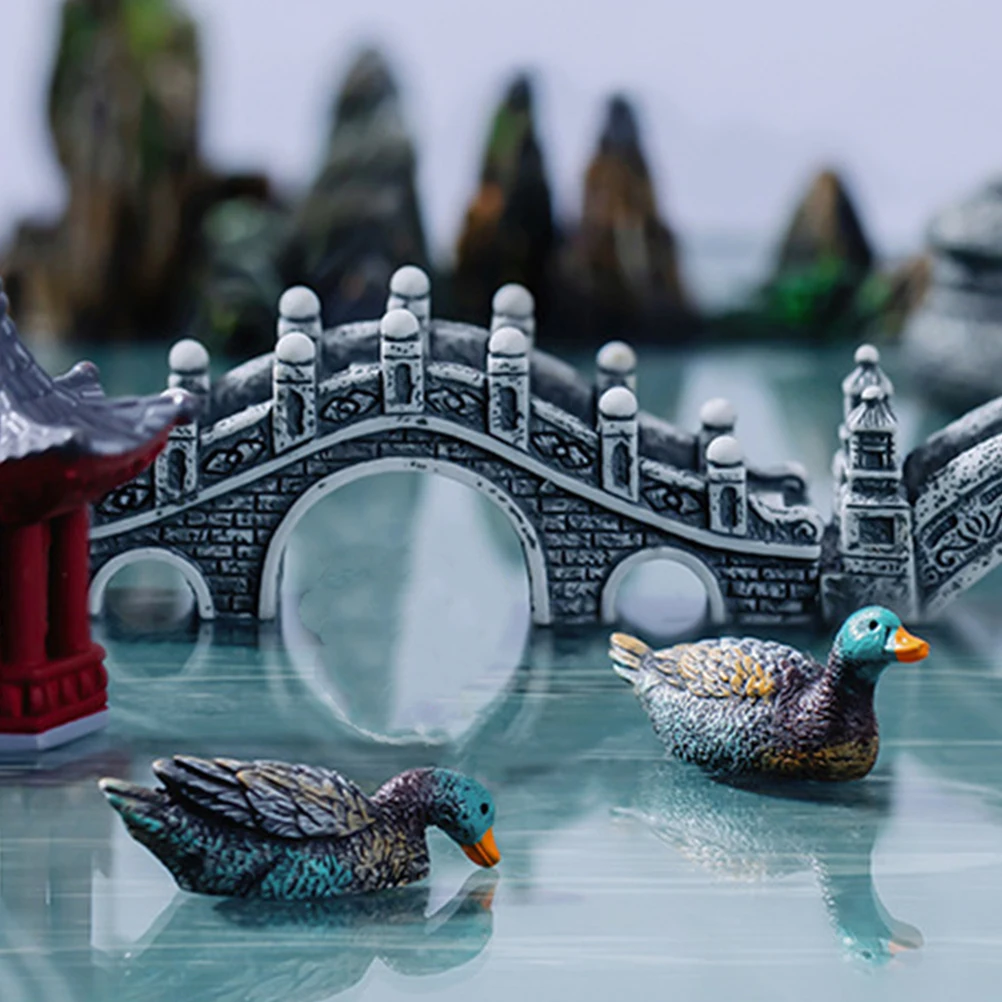 

6Pcs Lovely Duck Decor Miniatures Adorable Animal Statue for Garden Outdoor Party Decorations Miniatures