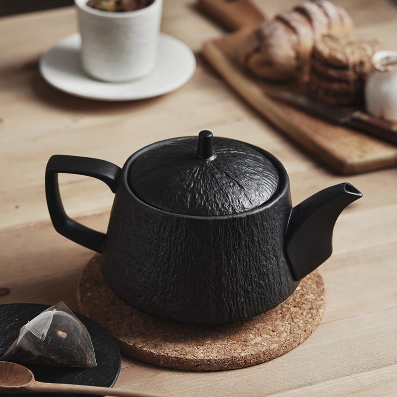 

Nordic Creative Ceramic Teapot Home Restaurant Coffee Kettle Supplies